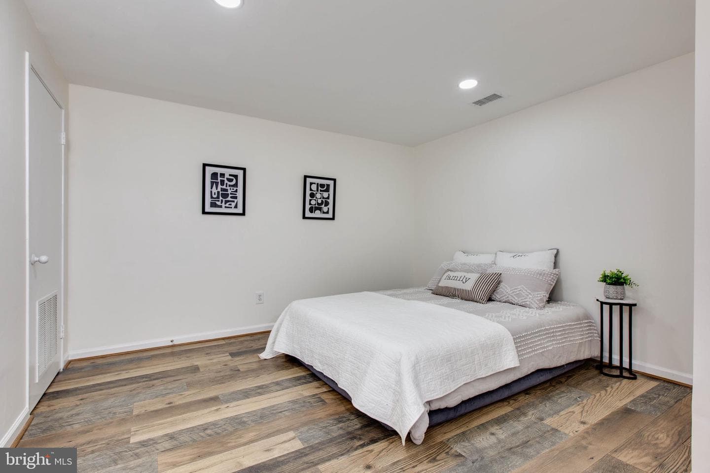 7824 Whiterim Terrace photo 46