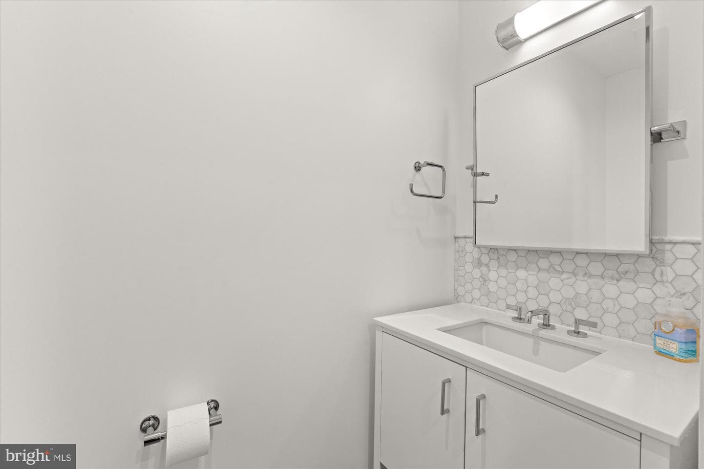 8551 Connecticut Avenue #602 photo 15