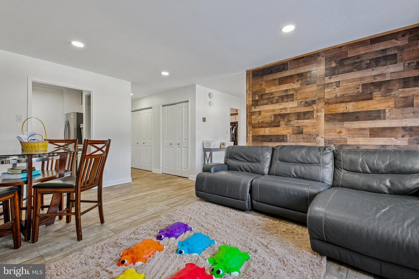 1900 Lyttonsville Road #702 photo 13