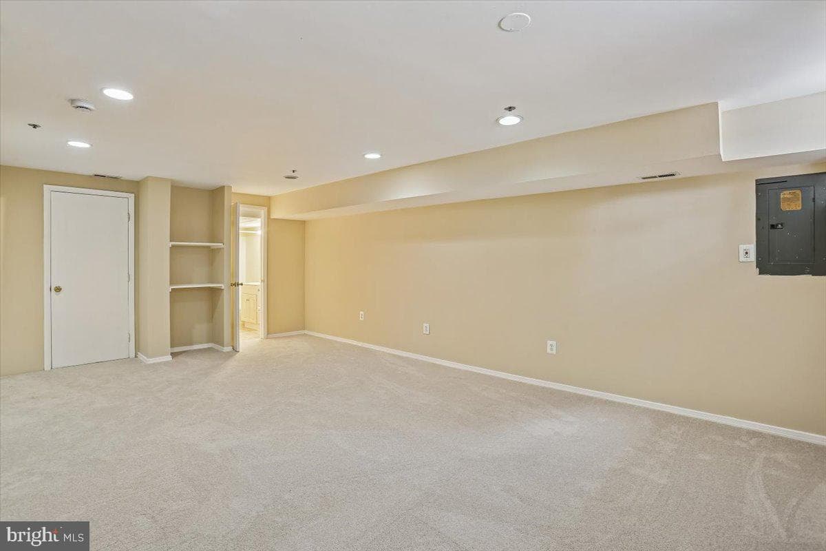 3531 Dartmoor Lane #11 photo 29