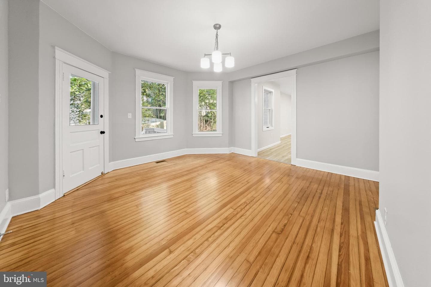 10220 Capitol View Avenue photo 15