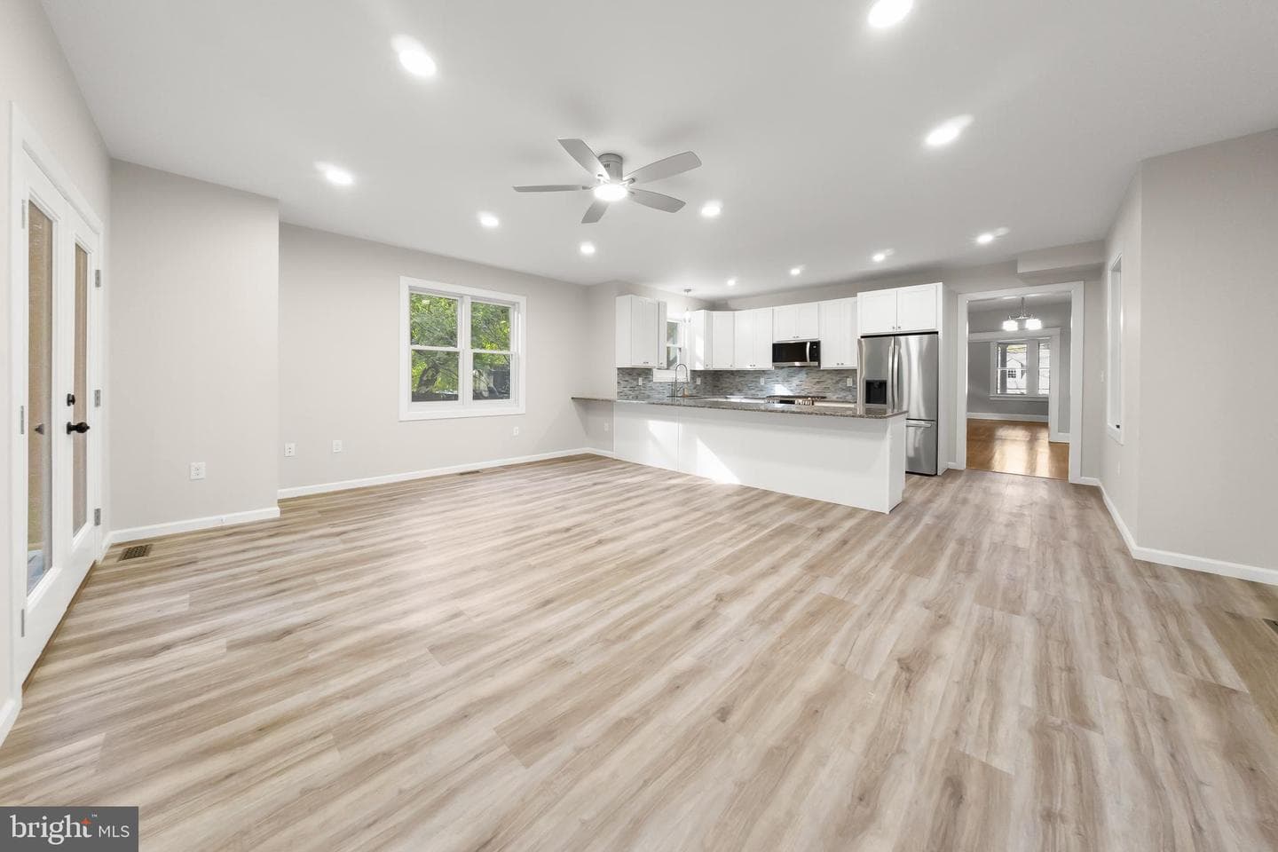 10220 Capitol View Avenue photo 20