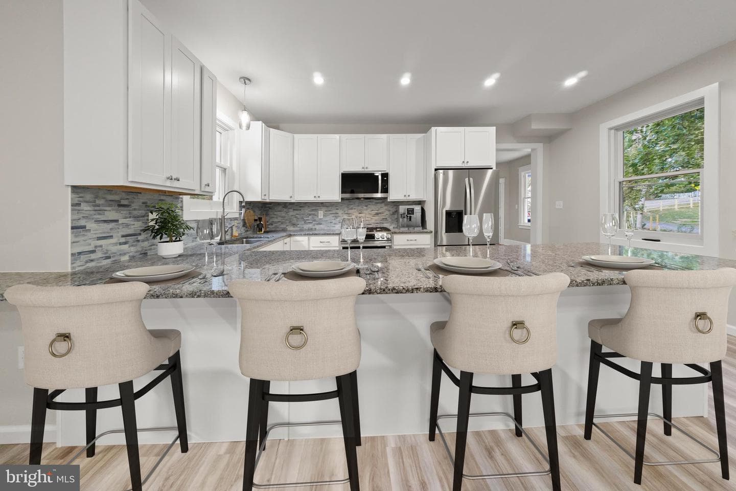 10220 Capitol View Avenue photo 32