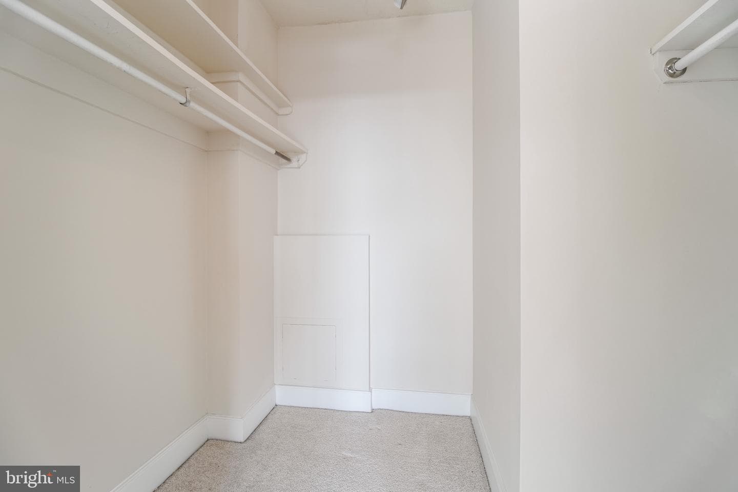1220 Blair Mill Road #801 photo 16