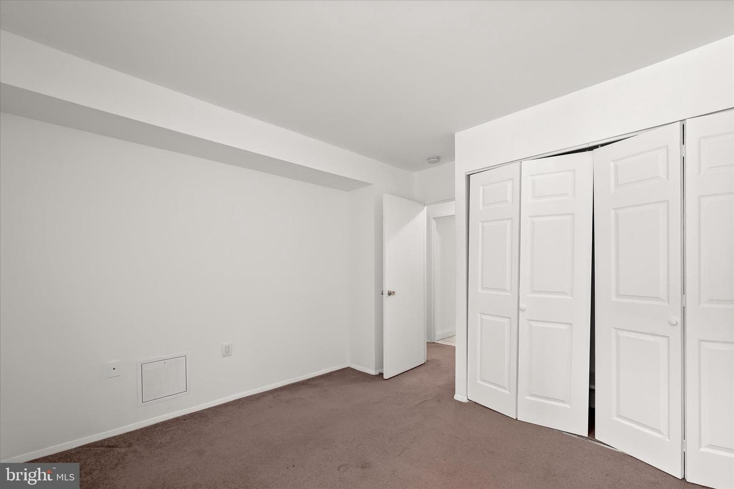 416 Girard Street #t2 photo 28