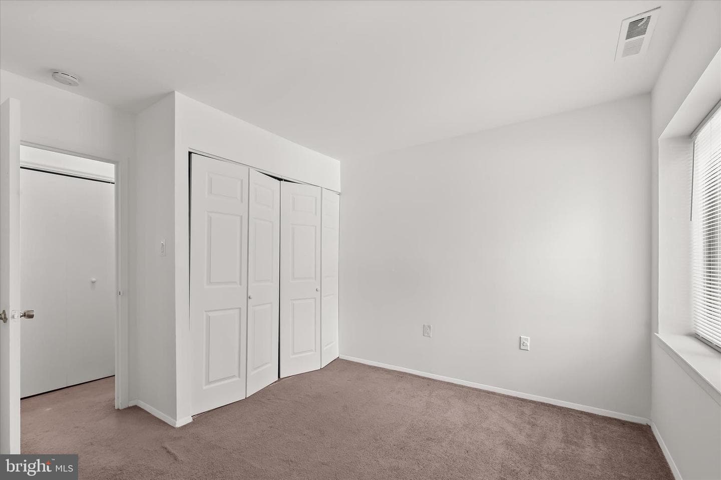 416 Girard Street #t2 photo 29