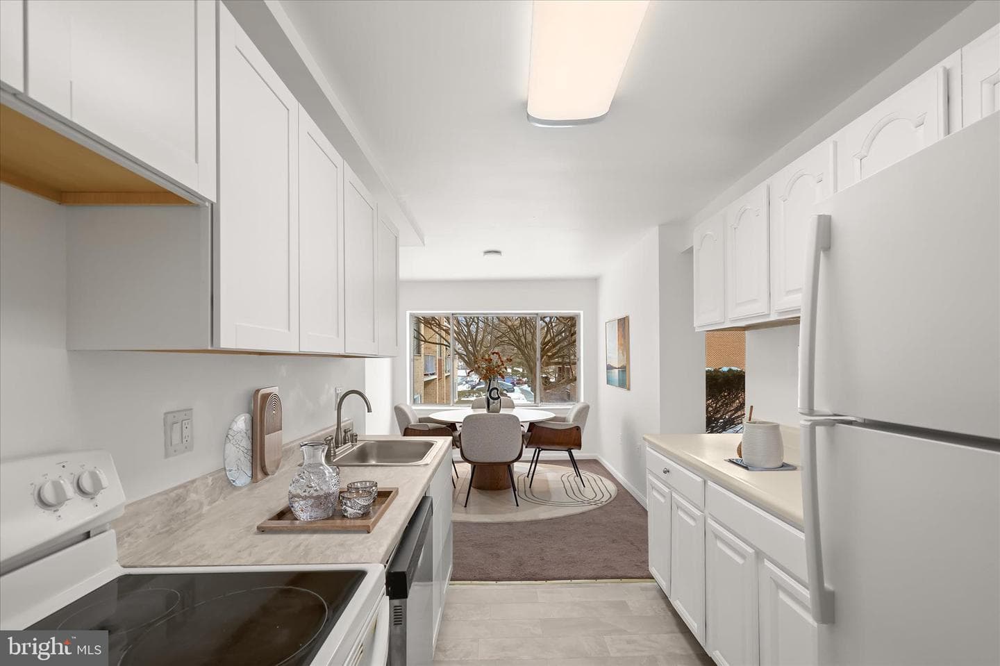 416 Girard Street #t2 photo 3