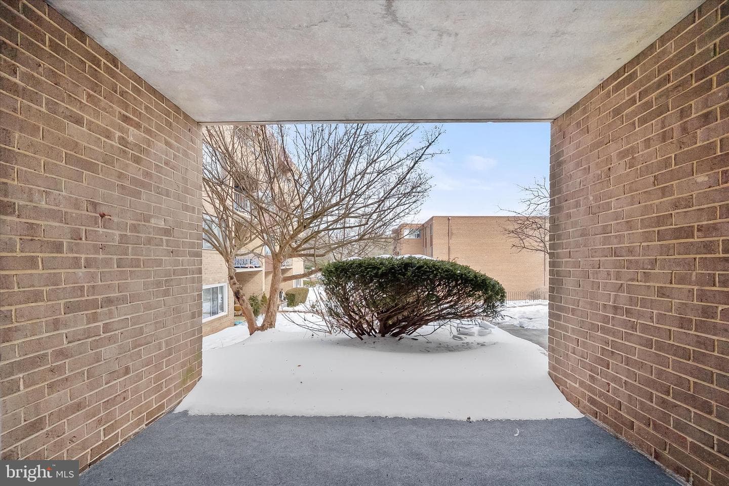 416 Girard Street #t2 photo 34