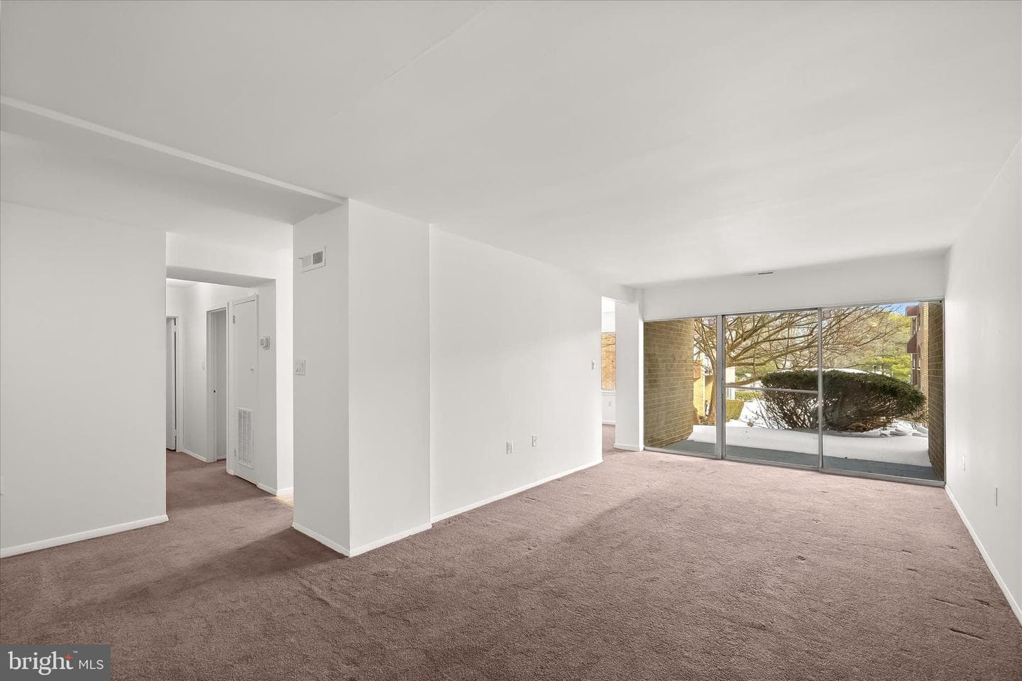416 Girard Street #t2 photo 7