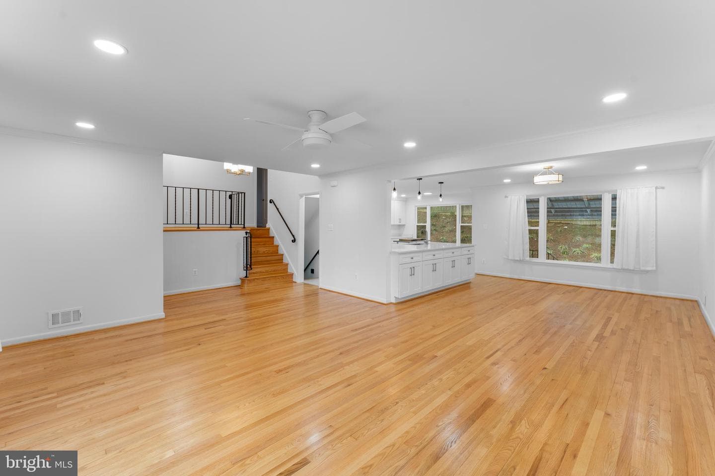 9410 Linden Avenue photo 13