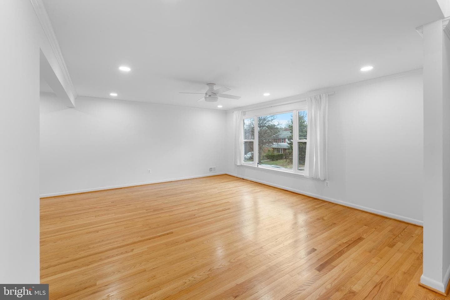 9410 Linden Avenue photo 14