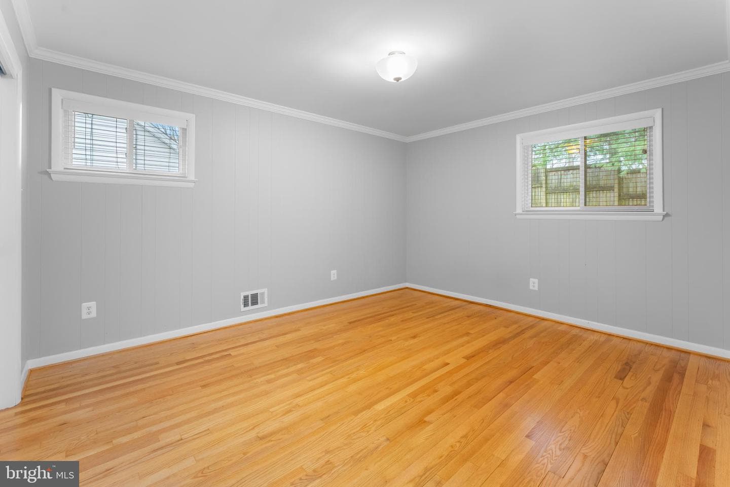 9410 Linden Avenue photo 27
