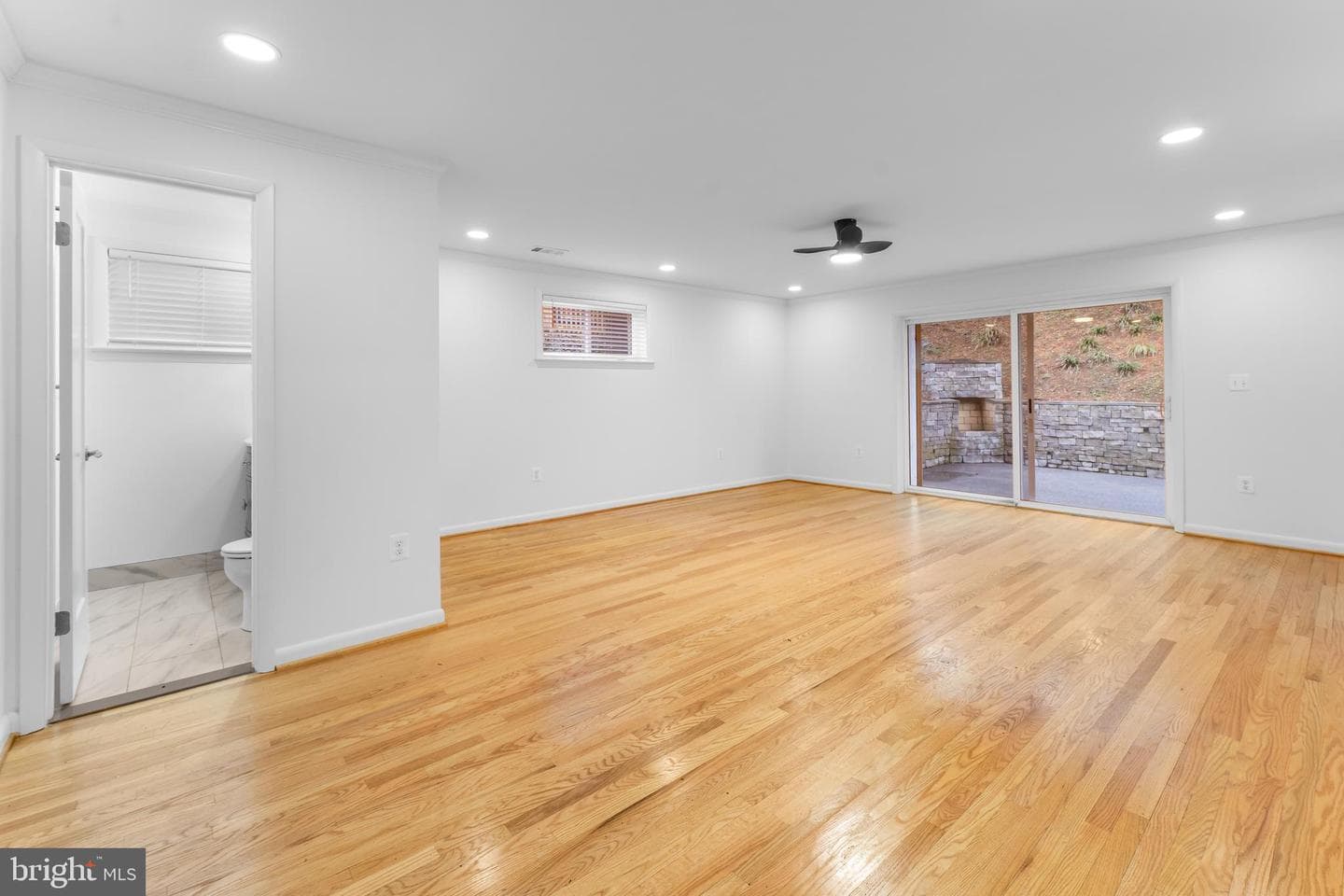 9410 Linden Avenue photo 34