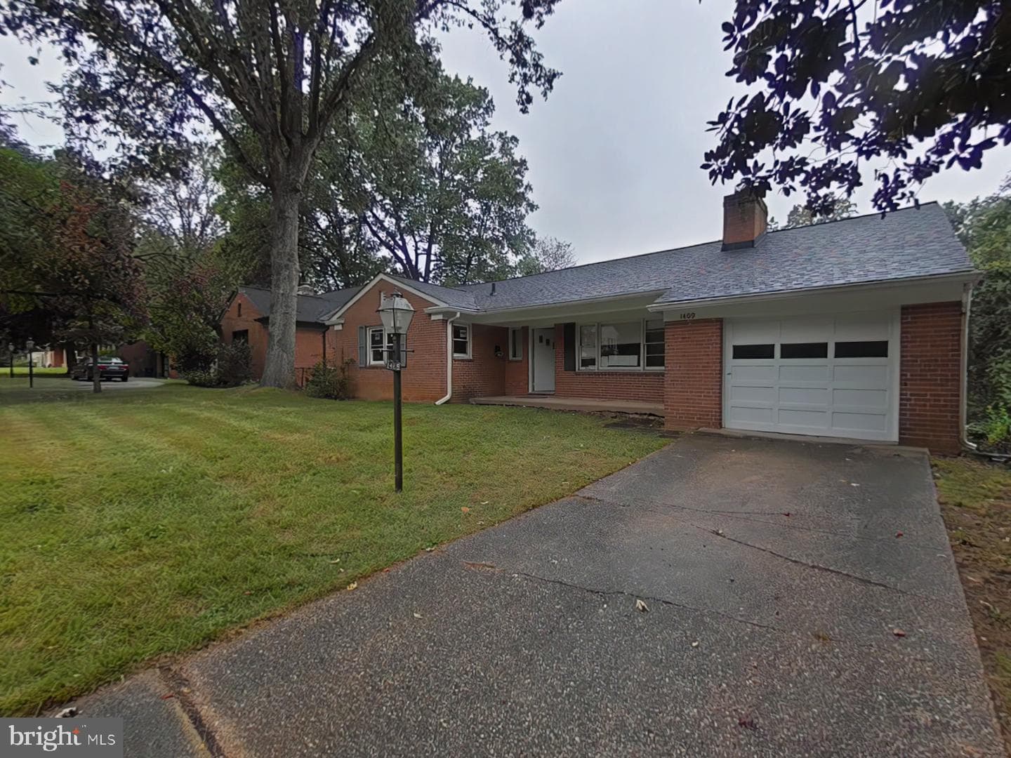 1409 Crestridge Drive