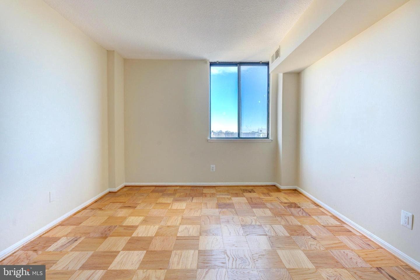 118 Monroe Street #807 photo 17