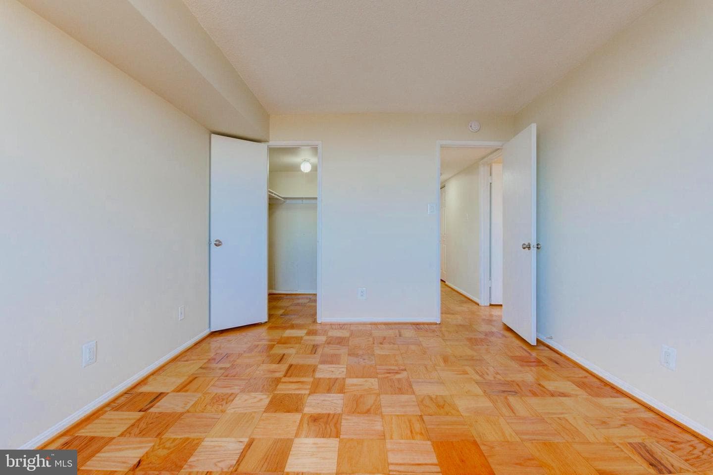 118 Monroe Street #807 photo 18