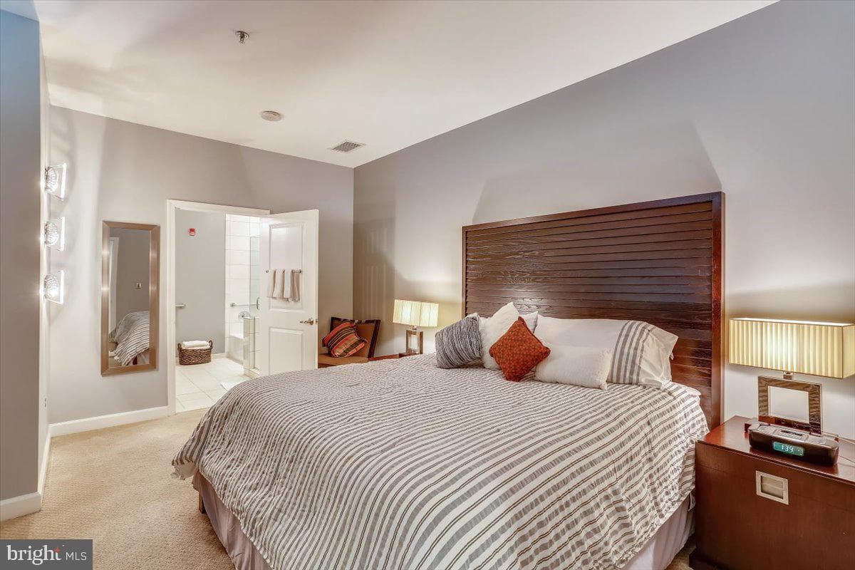 5750 Bou Avenue #1304 photo 39