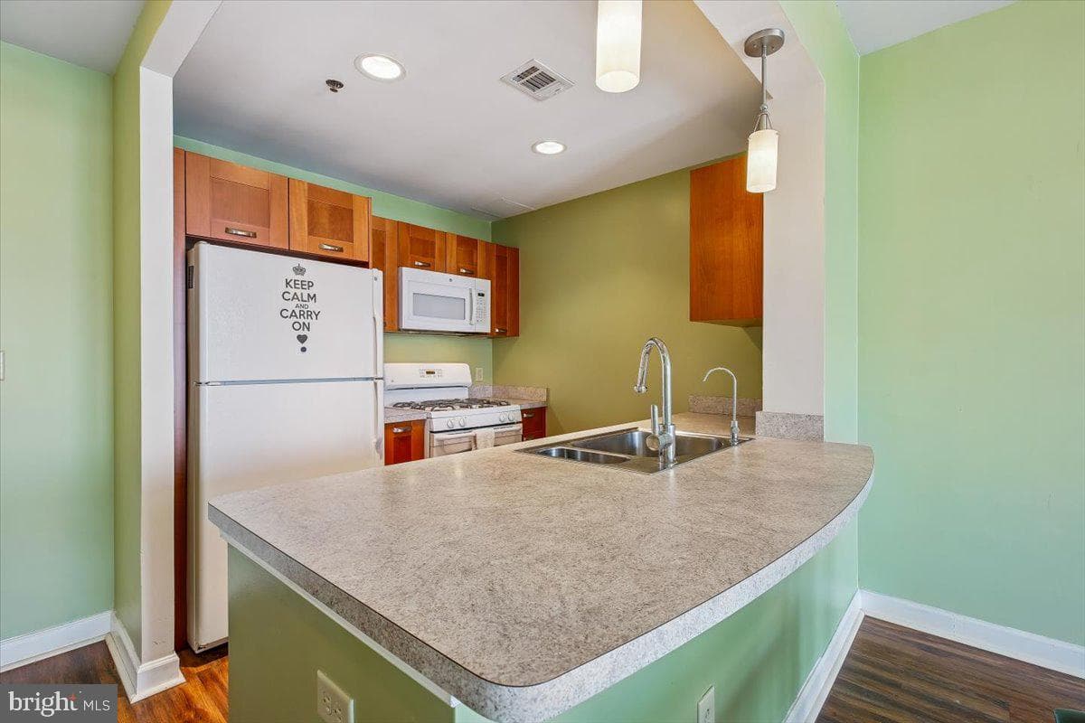5750 Bou Avenue #1304 photo 5