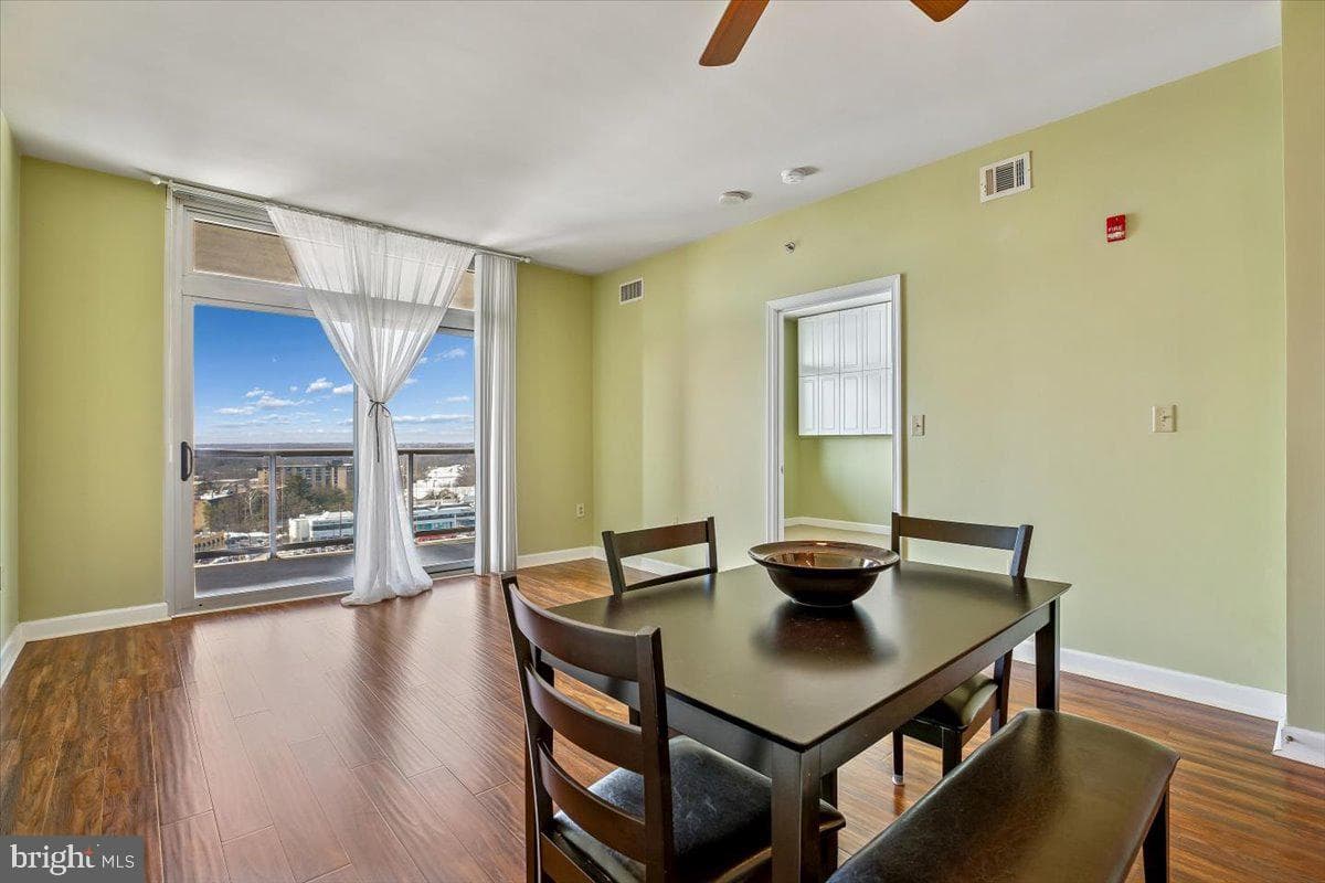 5750 Bou Avenue #1304 photo 7