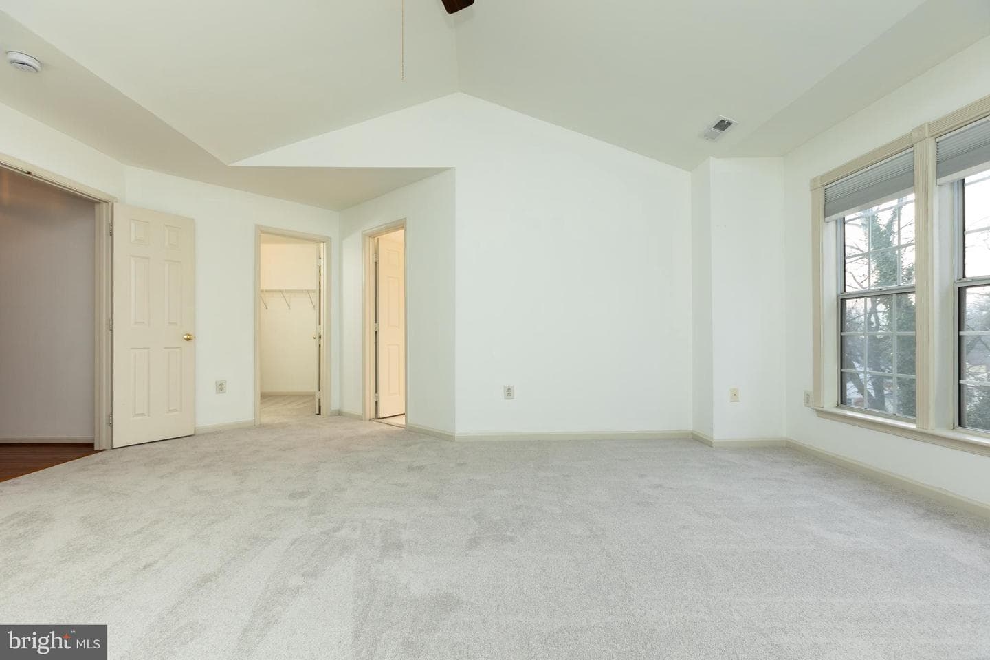 517 Skidmore Boulevard photo 32