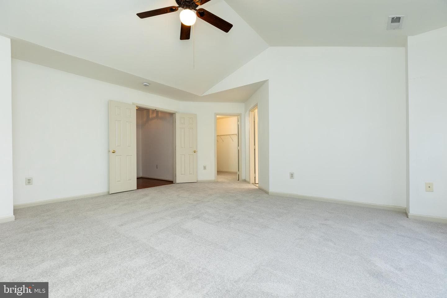 517 Skidmore Boulevard photo 33