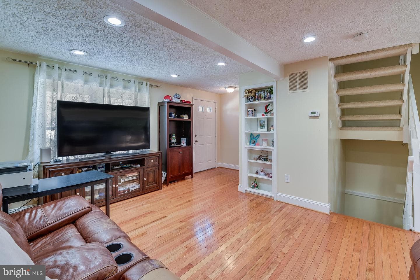 25527 Coltrane Drive photo 3