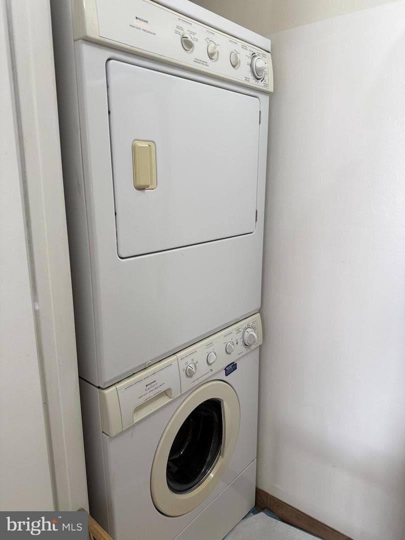 2501 Mcveary Court #11c-C photo 7