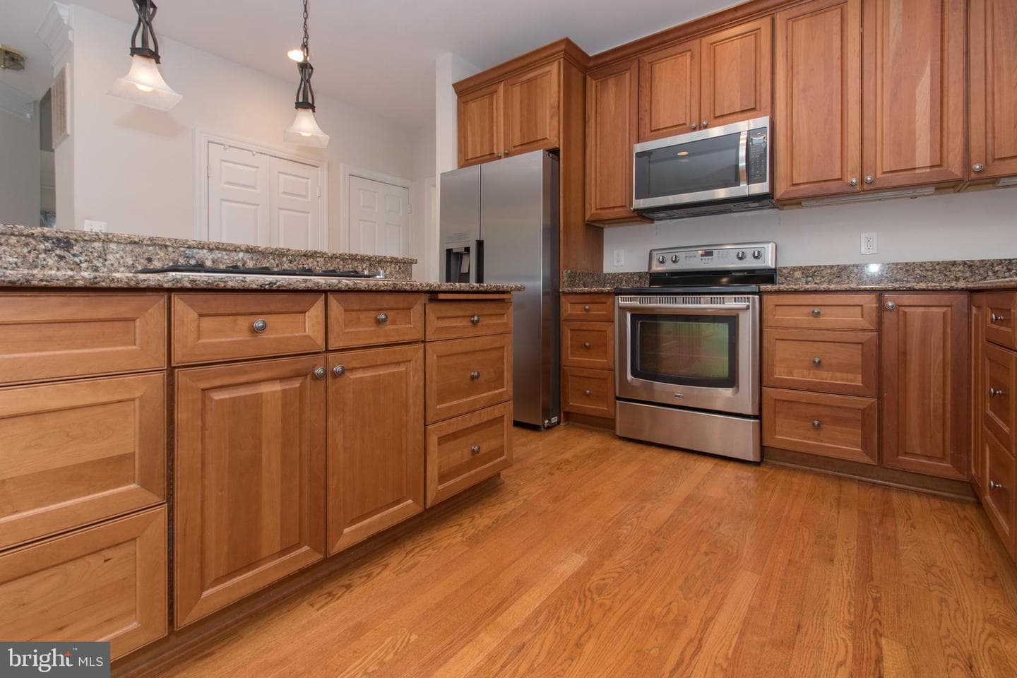 10817 Maplecrest Ln photo 12
