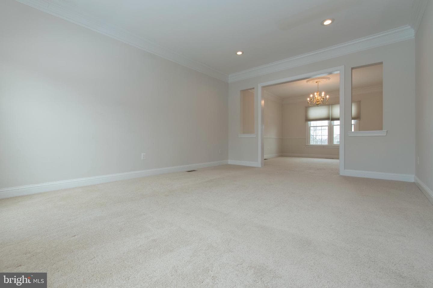 10817 Maplecrest Ln photo 2