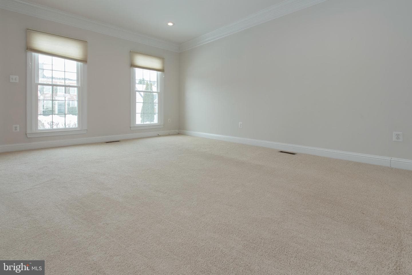 10817 Maplecrest Ln photo 4