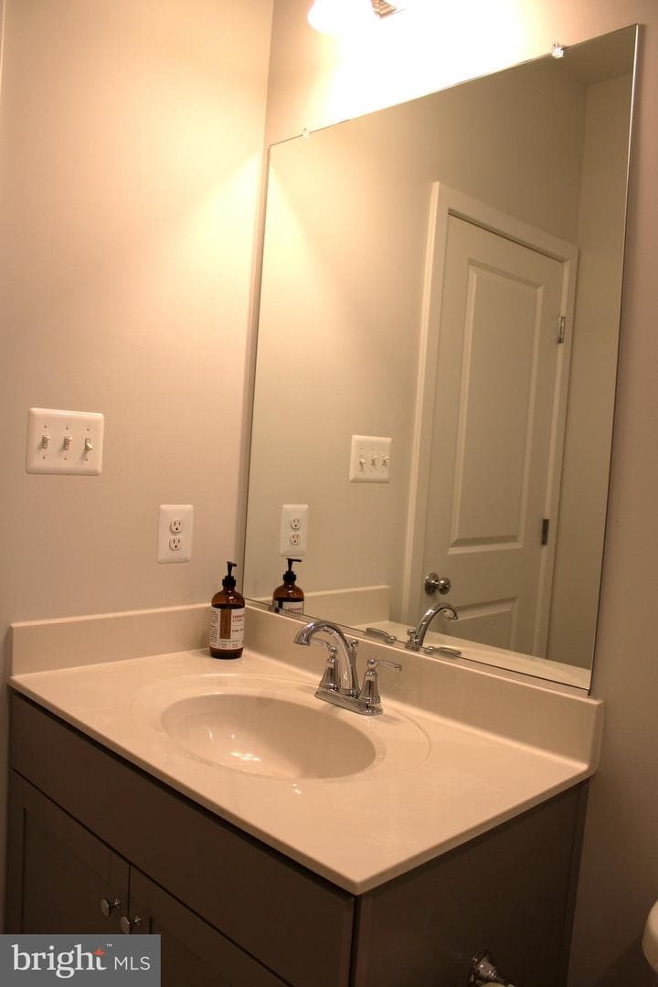 5040 Oakmoore Drive photo 30