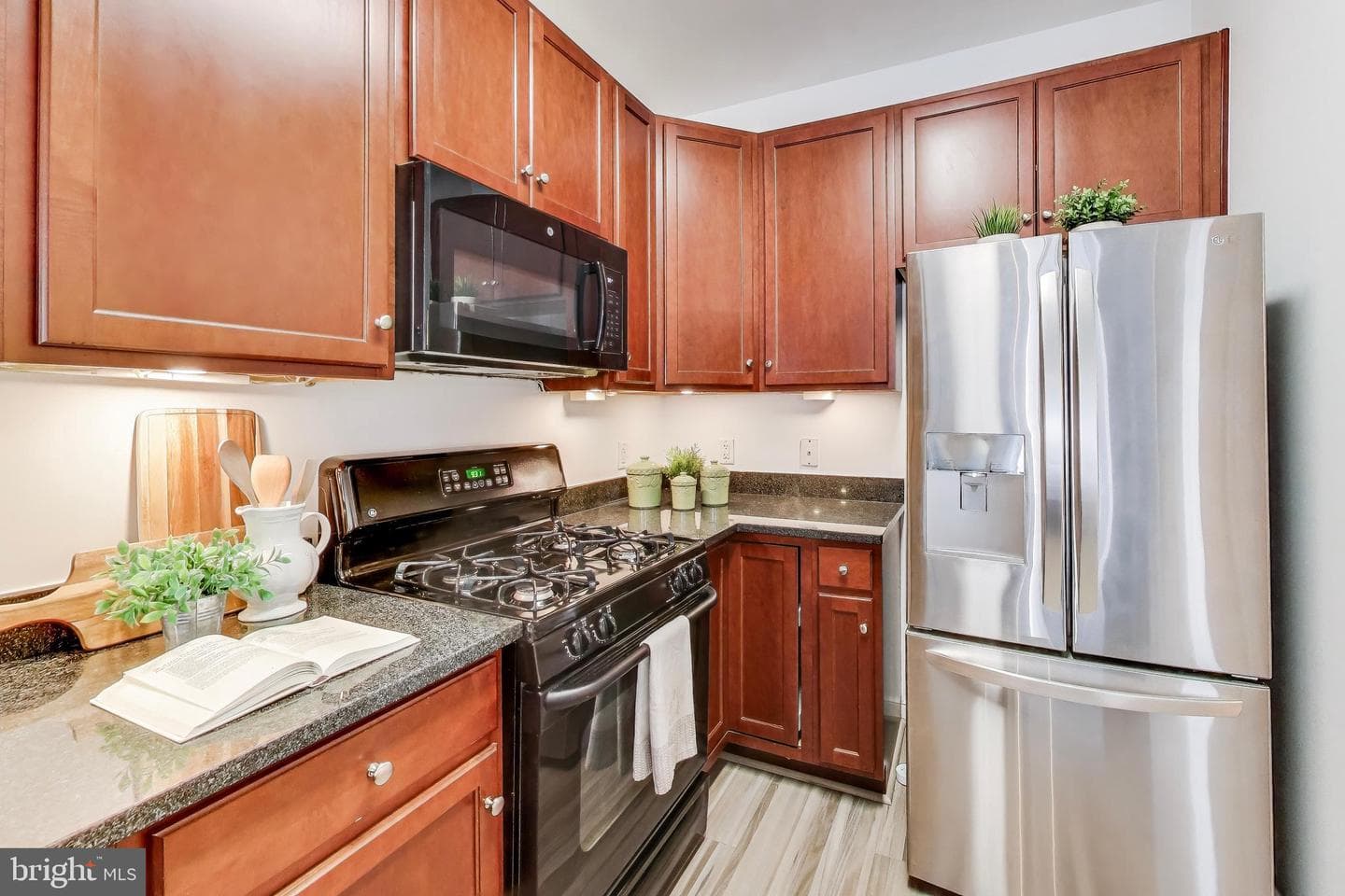 8045 Newell Street #121 photo 10
