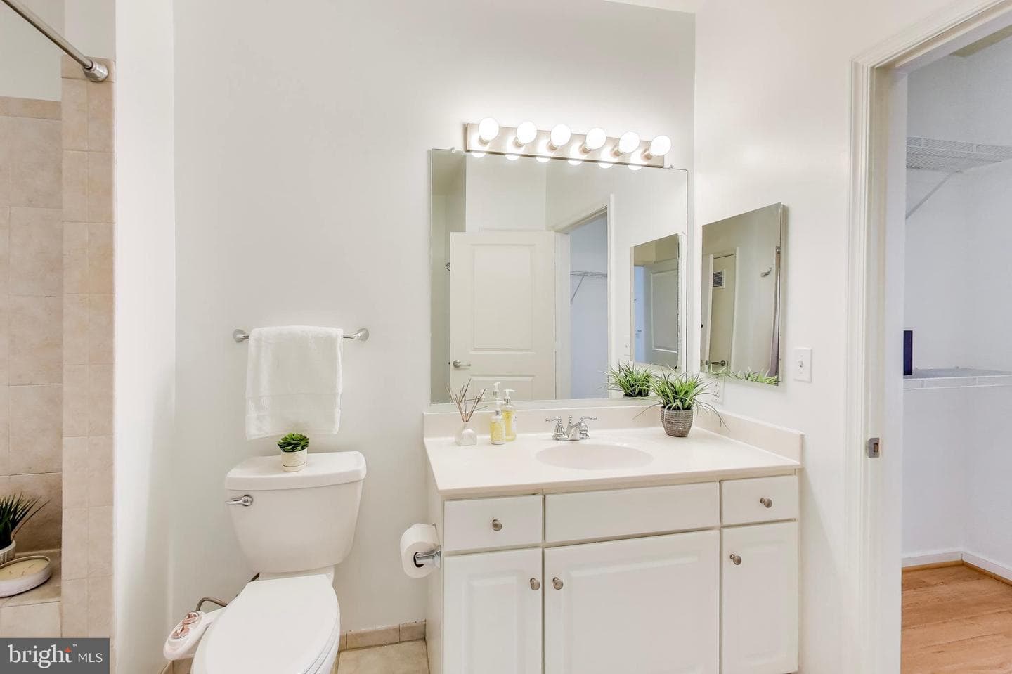 8045 Newell Street #121 photo 17