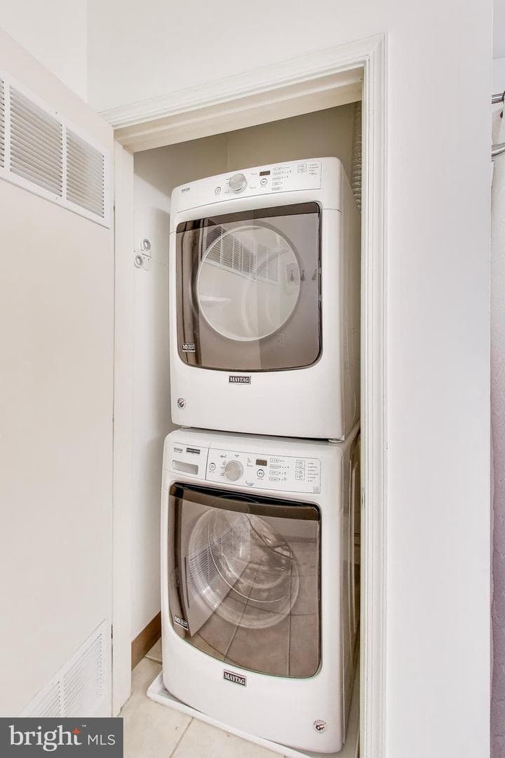 8045 Newell Street #121 photo 18