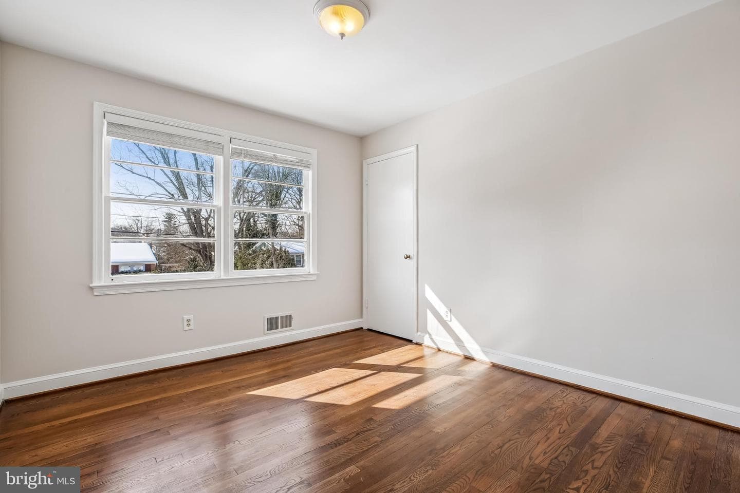 6315 Haviland Drive photo 32