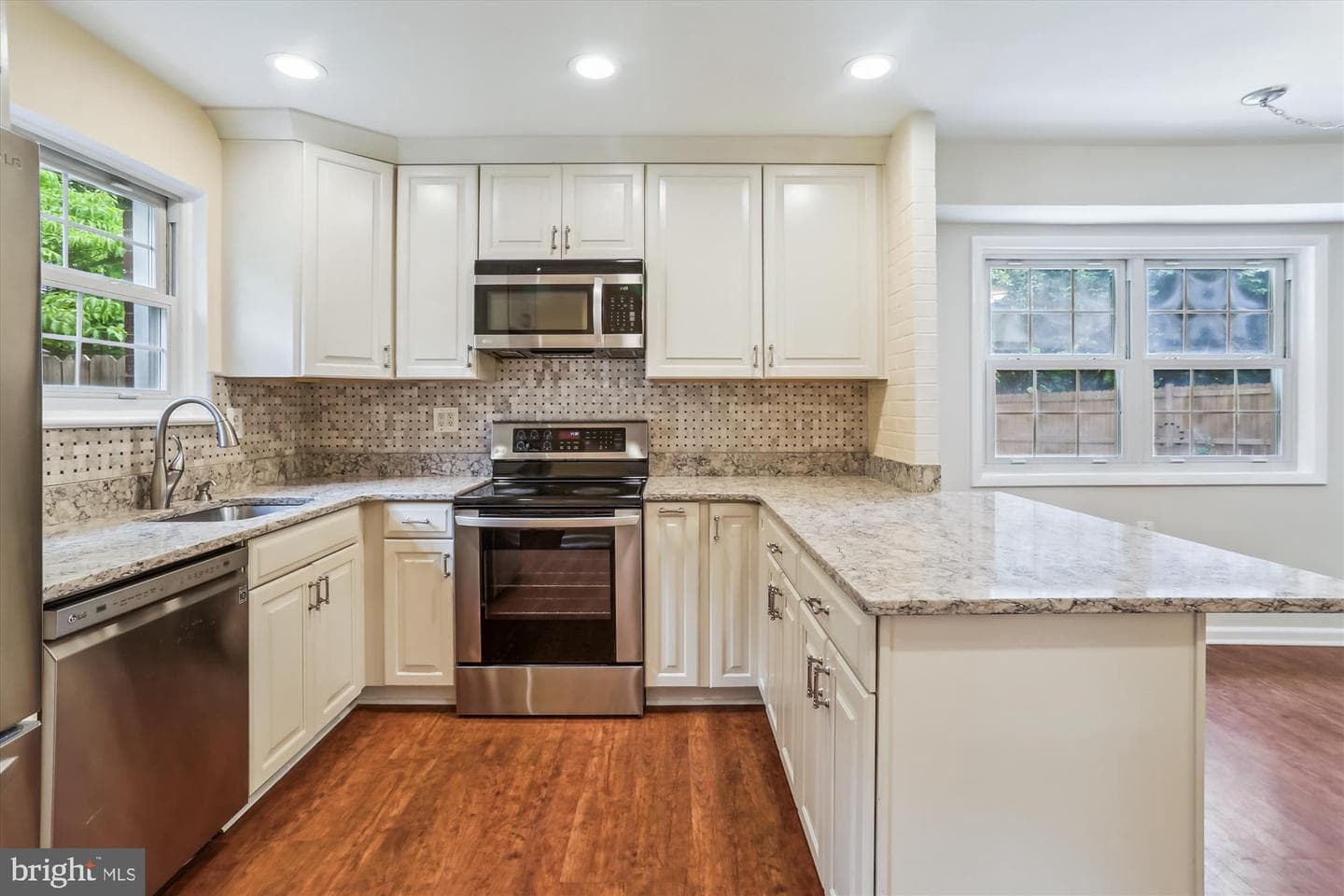 3909 Woodlawn Road photo 14