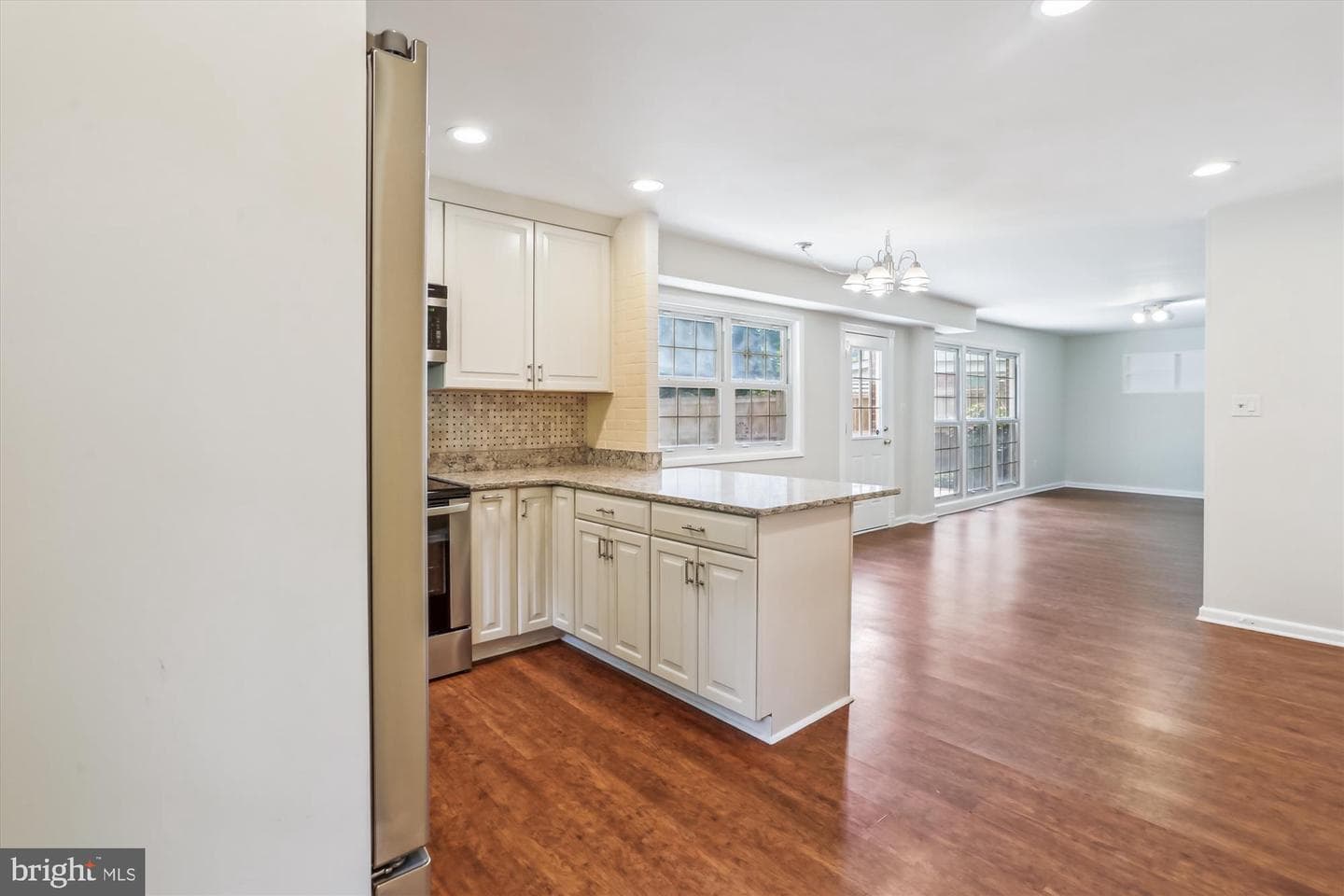 3909 Woodlawn Road photo 16