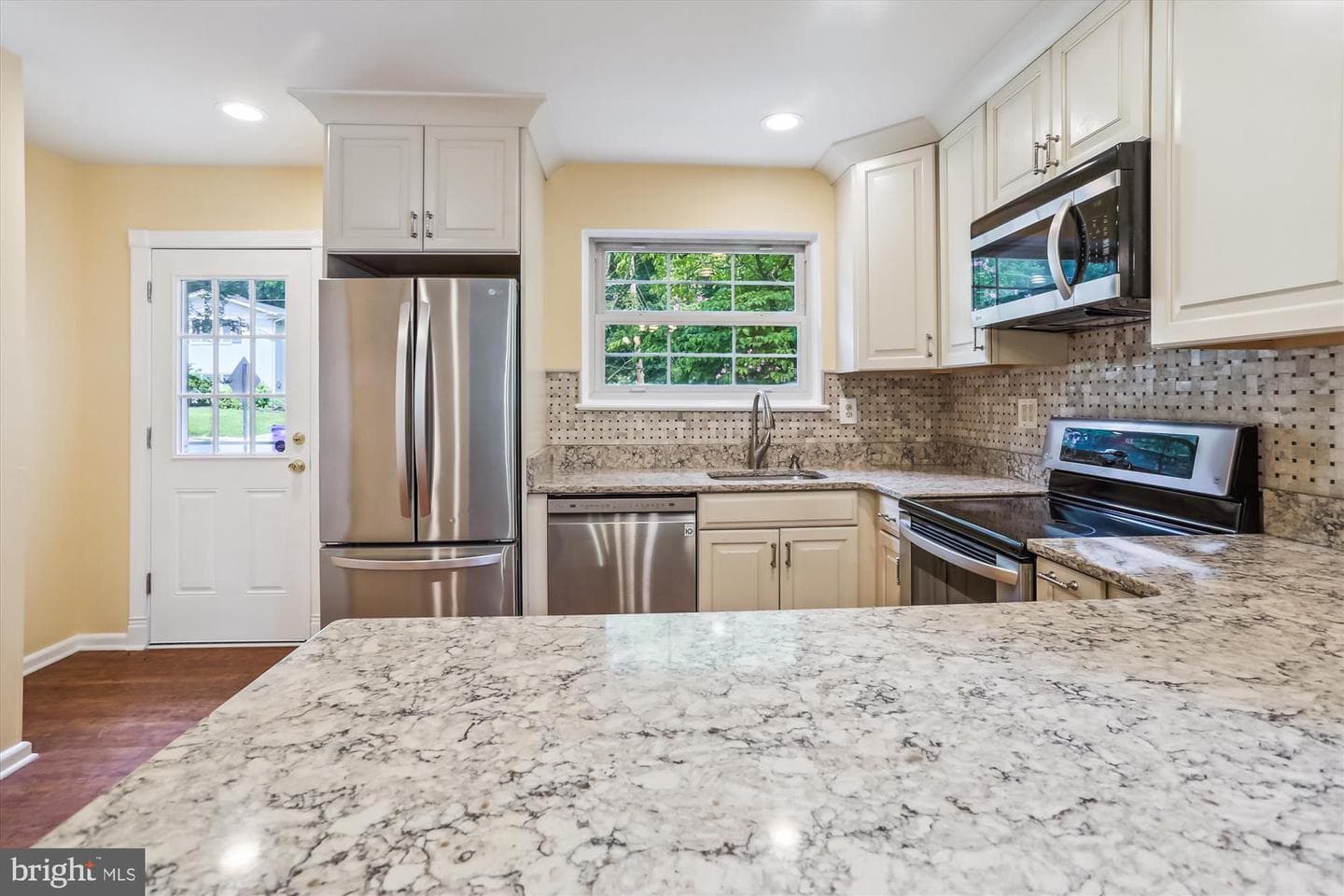 3909 Woodlawn Road photo 17