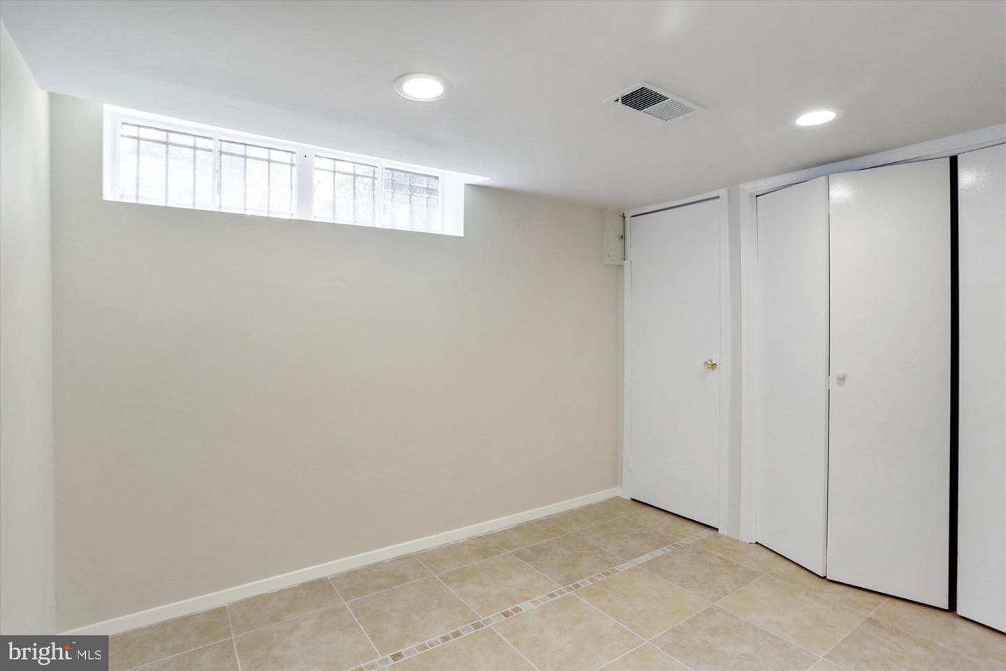 3909 Woodlawn Road photo 23