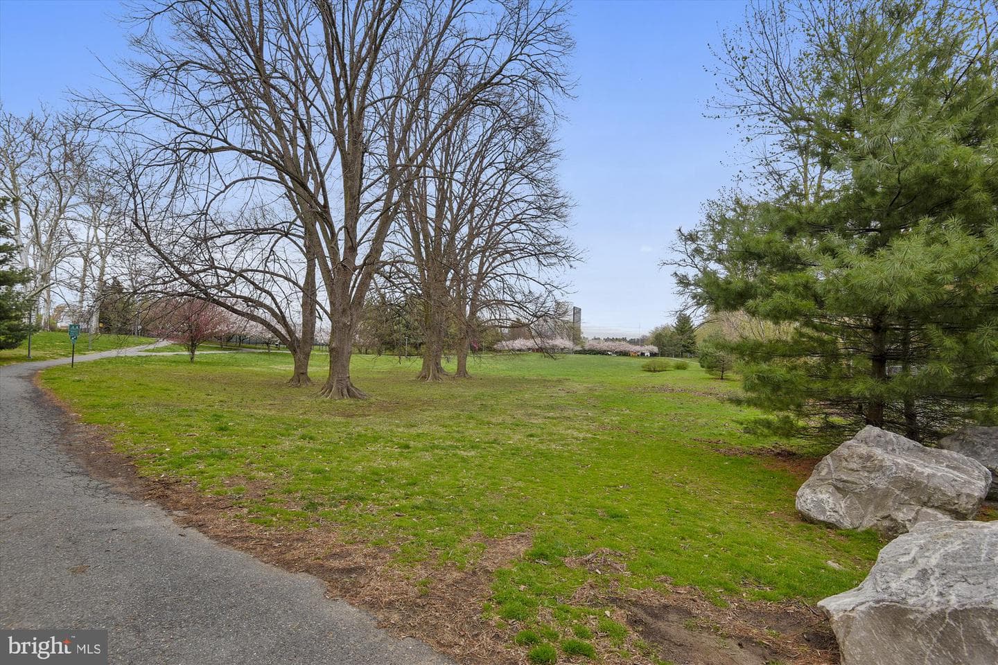 3909 Woodlawn Road photo 42
