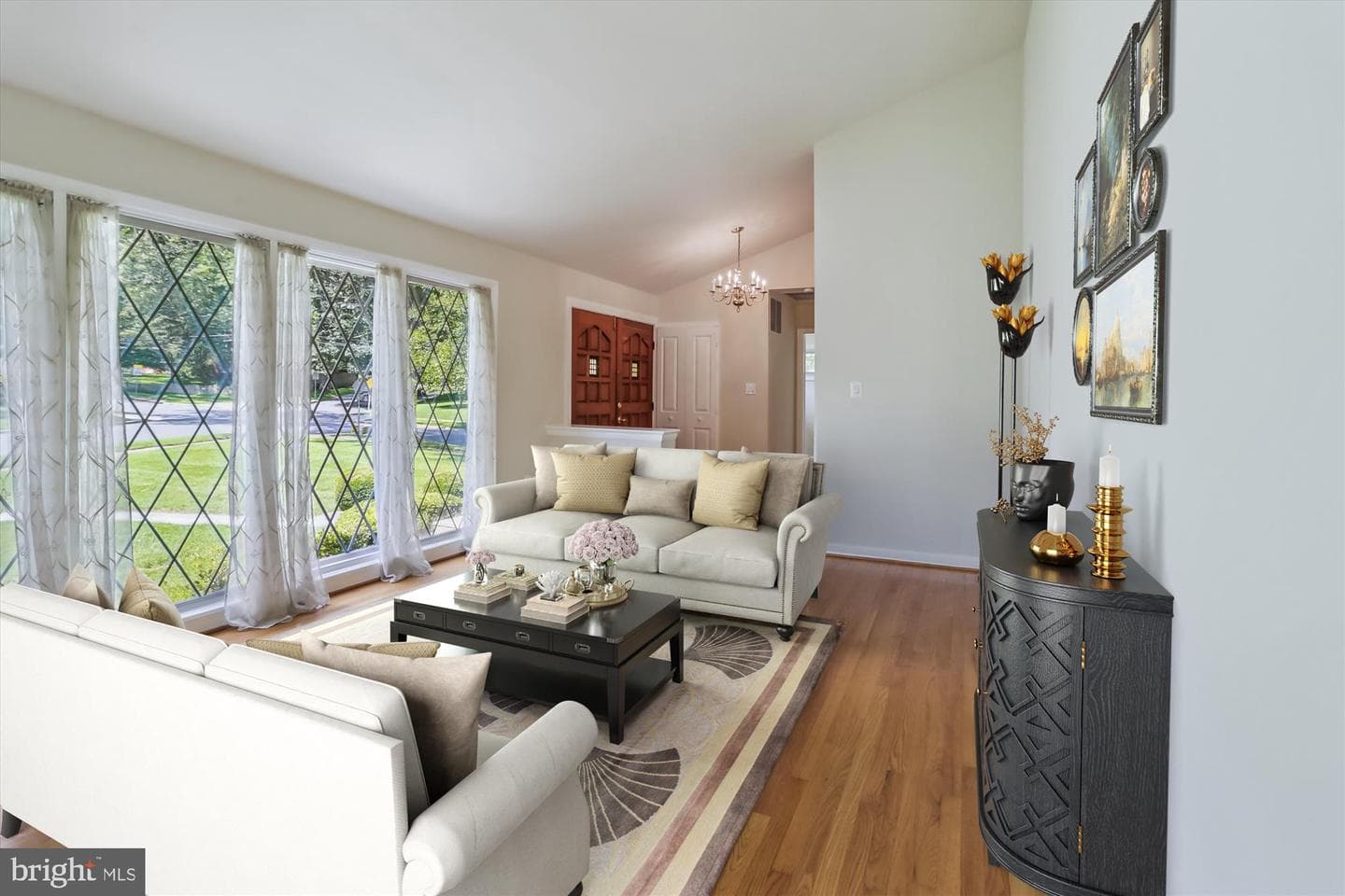 3909 Woodlawn Road photo 6