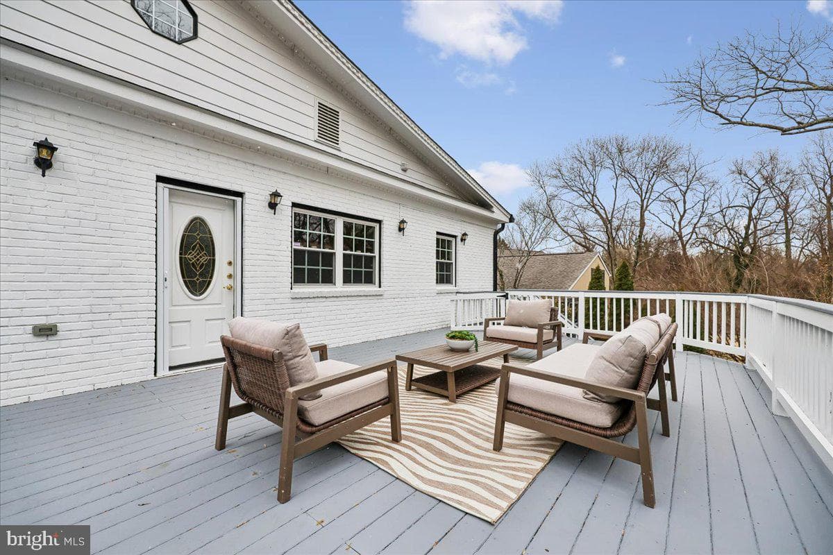 4902 Derussey Parkway photo 28