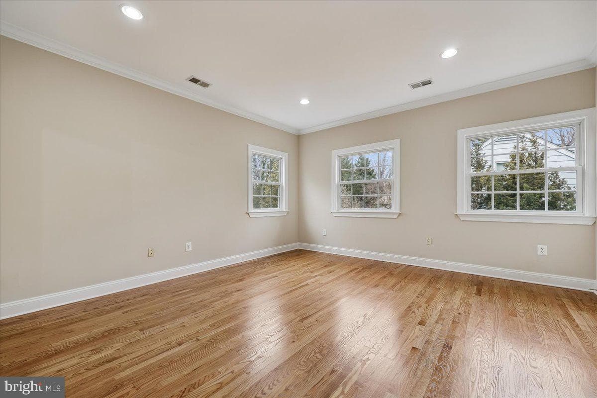 4902 Derussey Parkway photo 76