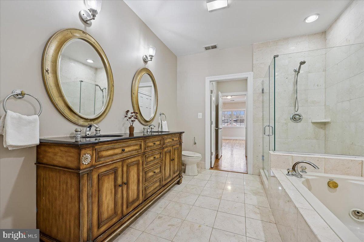 4902 Derussey Parkway photo 78