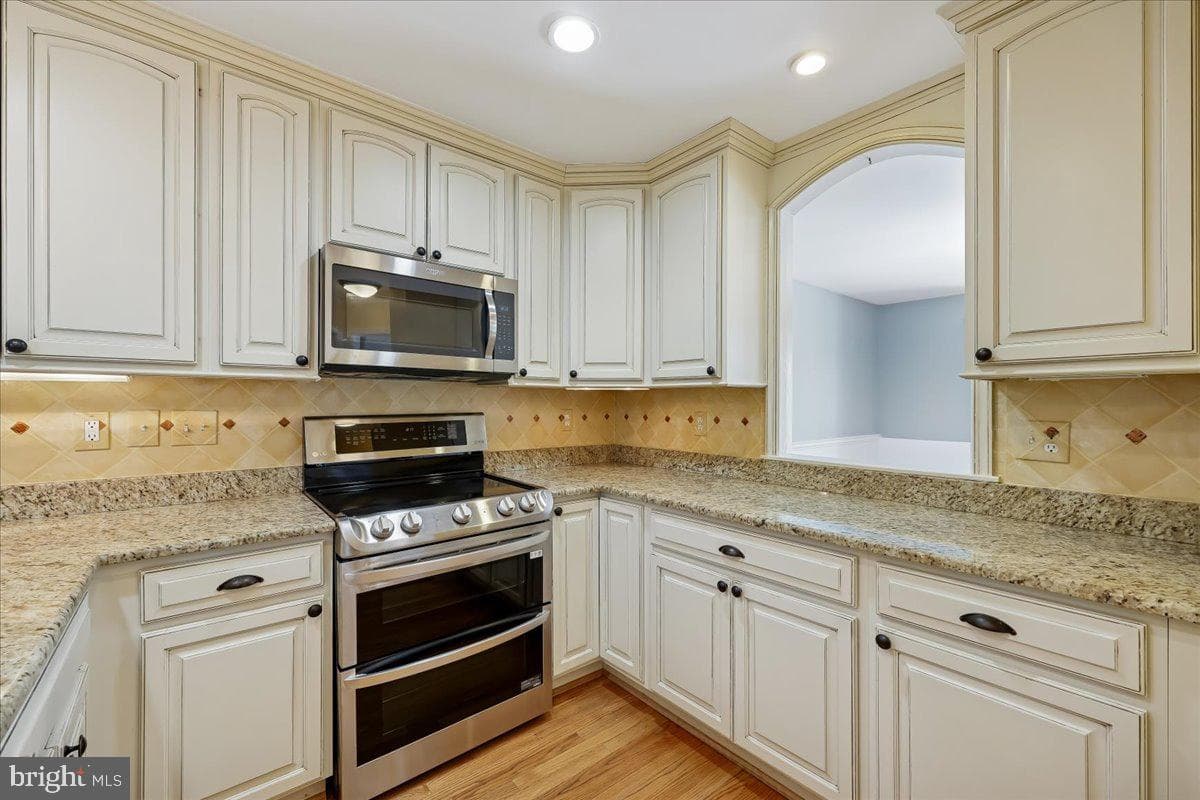 42 Tindal Springs Court photo 15