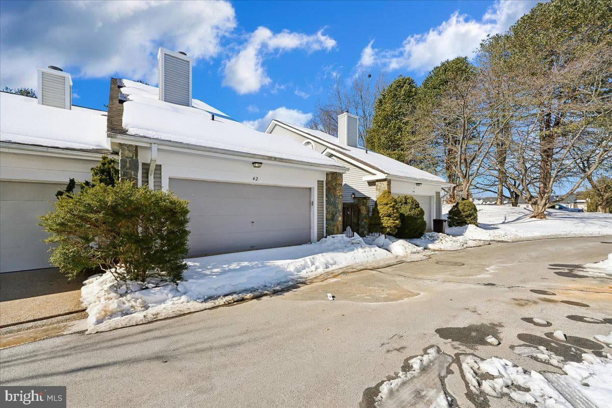 42 Tindal Springs Court photo 3