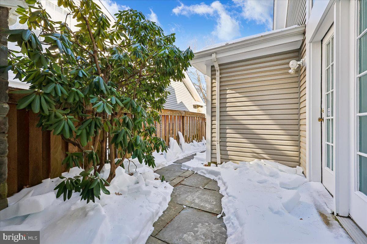 42 Tindal Springs Court photo 4
