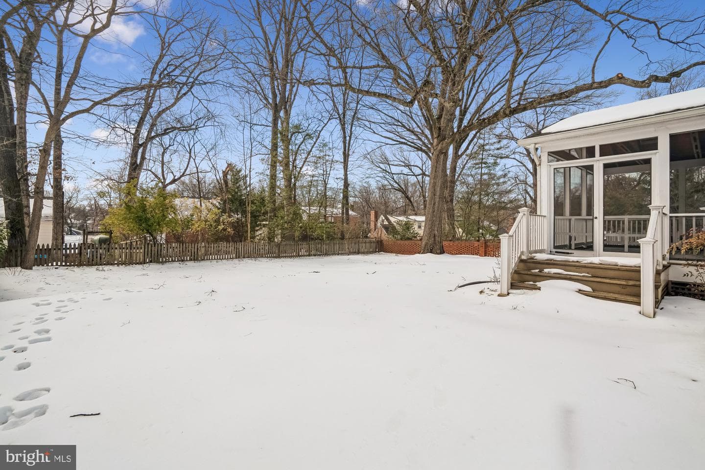 8012 Barron Street photo 8