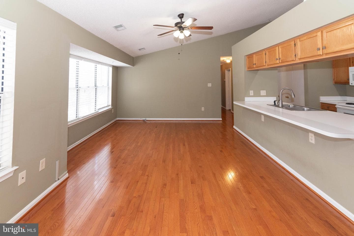 14201 Woolen Oak Court #9-32 photo 3