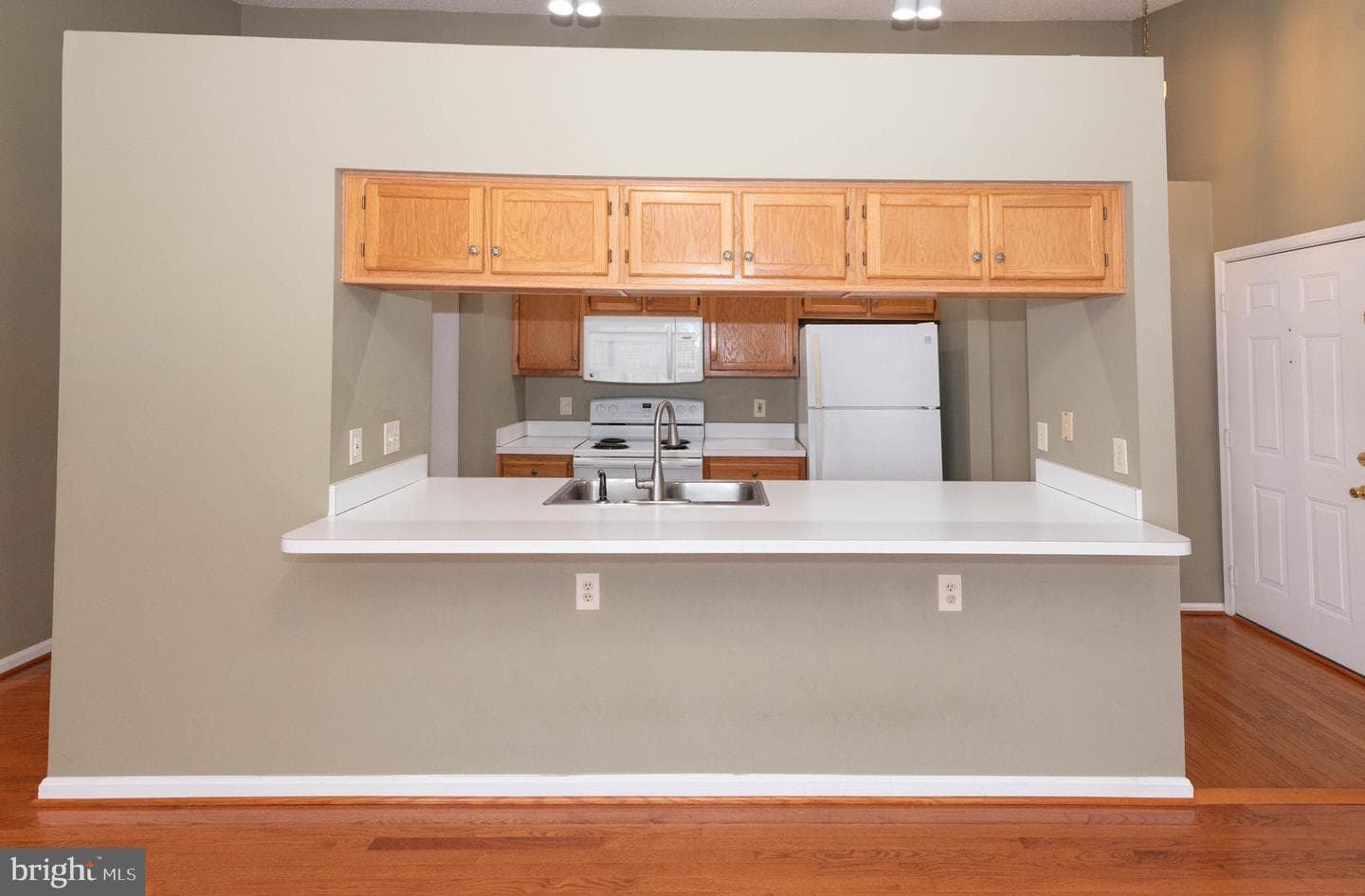14201 Woolen Oak Court #9-32 photo 4